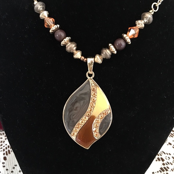 ๐๐Favorite Necklace๐๐HOST PICK FALL FAVORITES - Picture 2 of 7